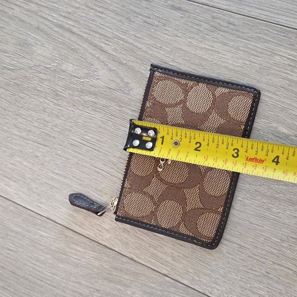 Coach Card And Coin Holder - Picture 6 of 6